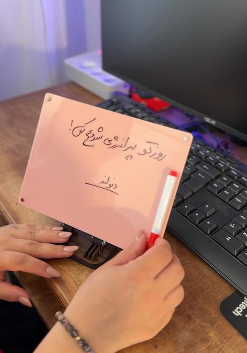 وایت‌برد رومیزی و رویخچالی دی‌نوت (DNote)؛ همراهی برای نظم ذهنی و روزهای پربازده‌تر