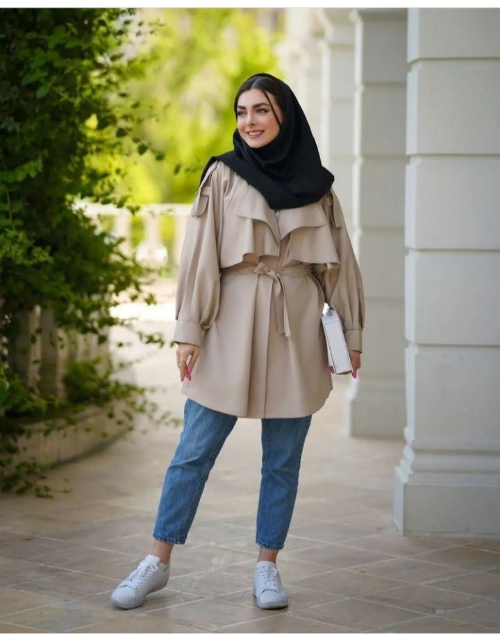 استایل دانشجویی دخترونه با مانتو عروسکی